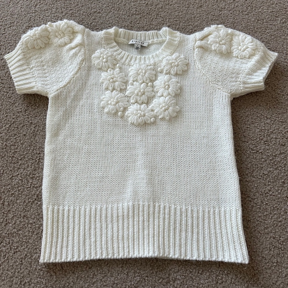 Stellah Women's White Embroidered Fitted Sweater size S